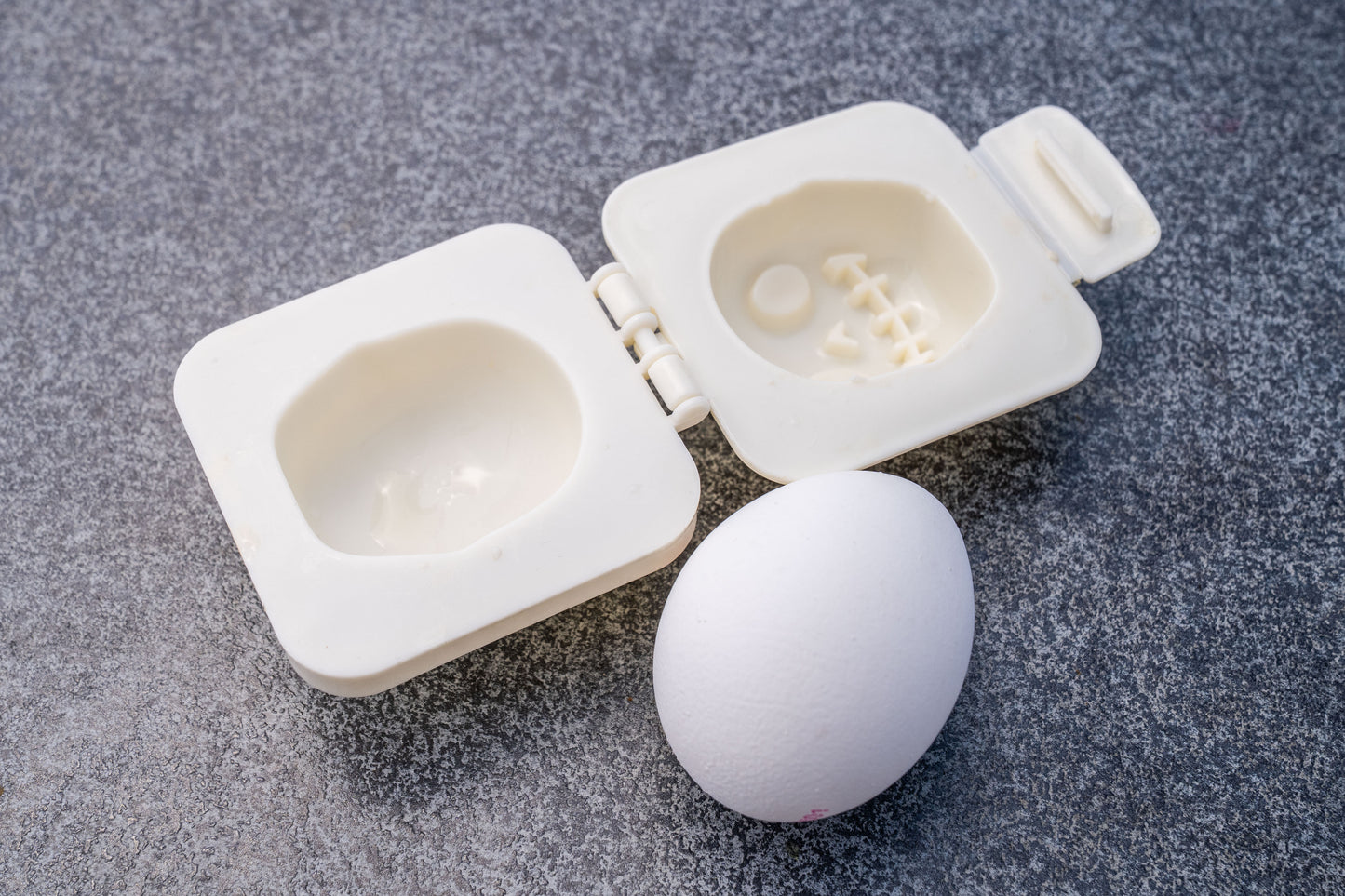 Totenkopf Eierformer